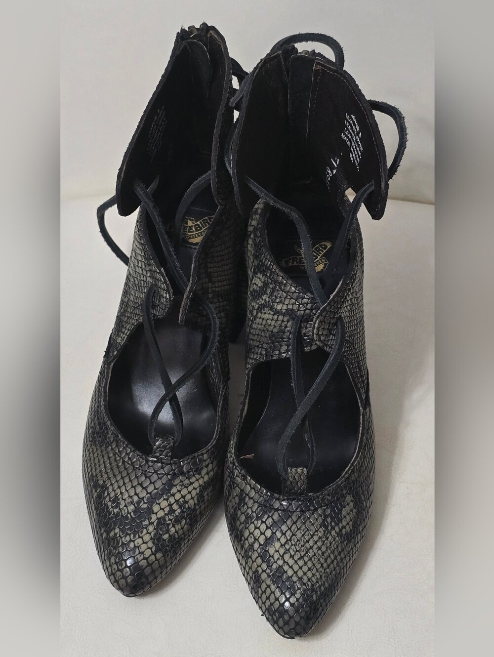 Freebird By Steven Joyce Lace Up Pumps In Green Snakeskin - Size 8 - Picture 6 of 11